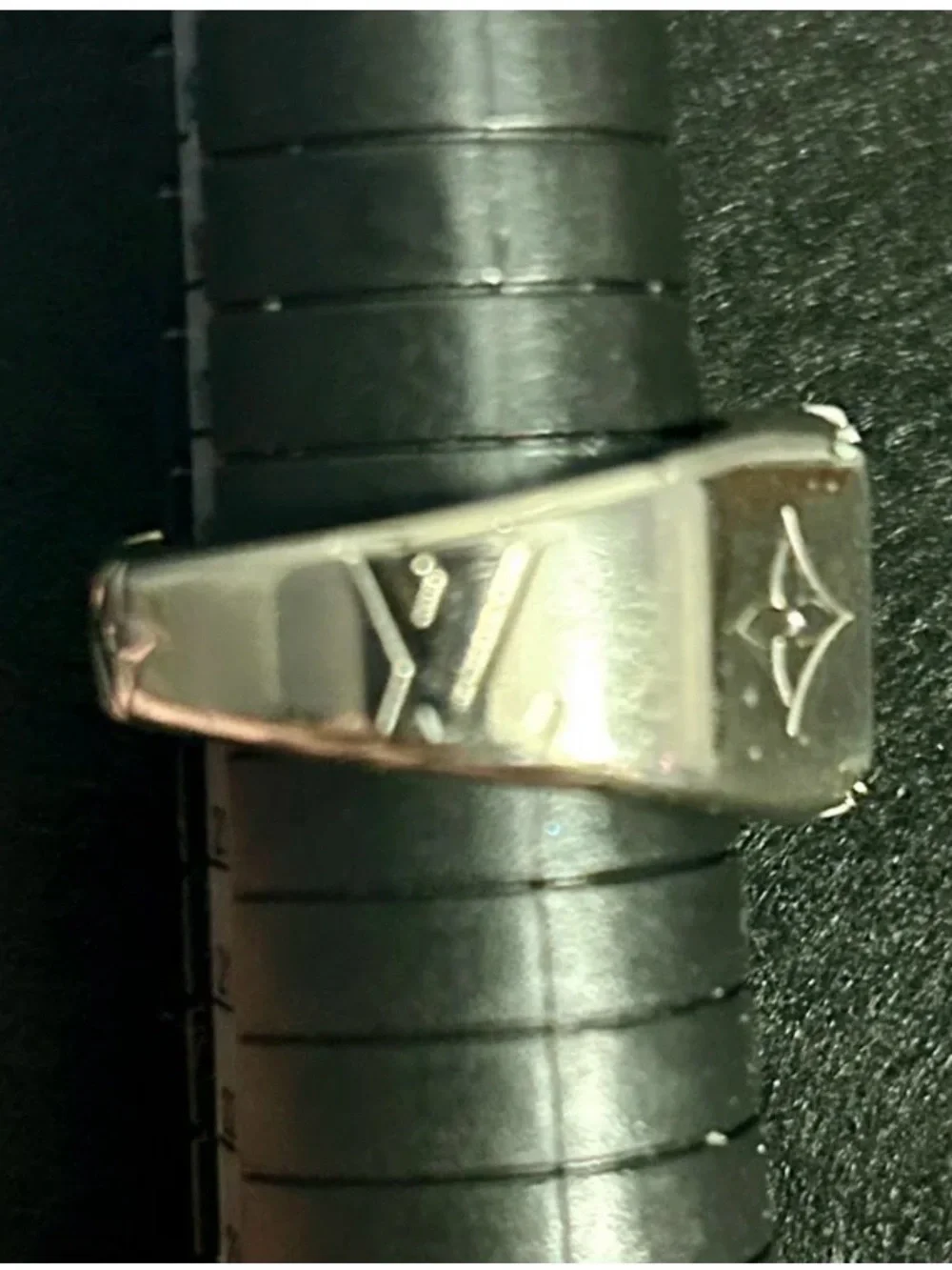 Louis Vuitton Polished Silver Monogram Signet Ring - Picture 3 of 11